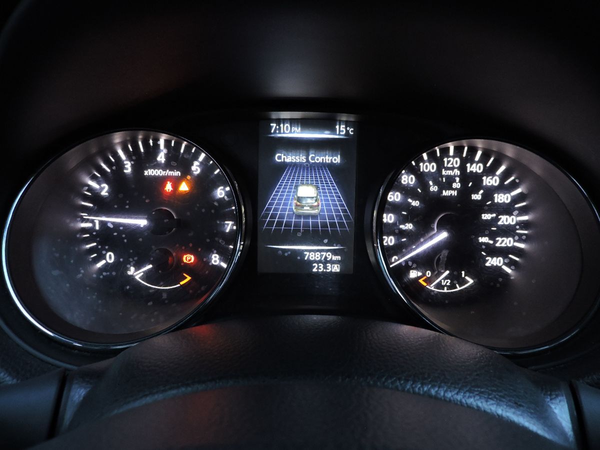 NISSAN QASHQAI - 2015                                        