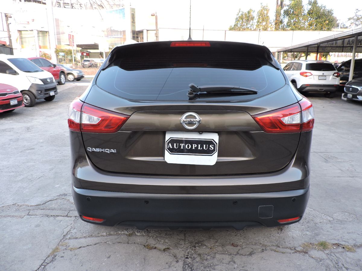 NISSAN QASHQAI - 2015                                        