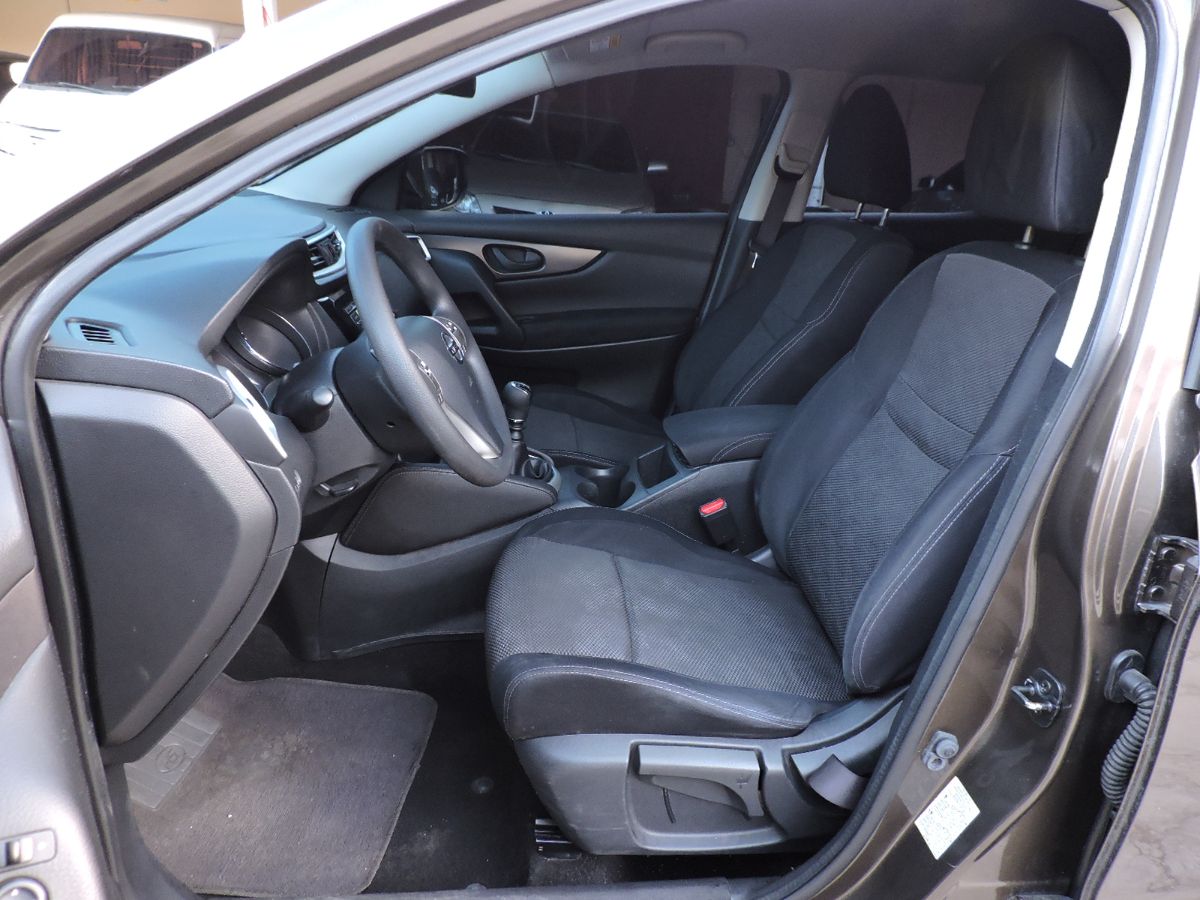 NISSAN QASHQAI - 2015                                        