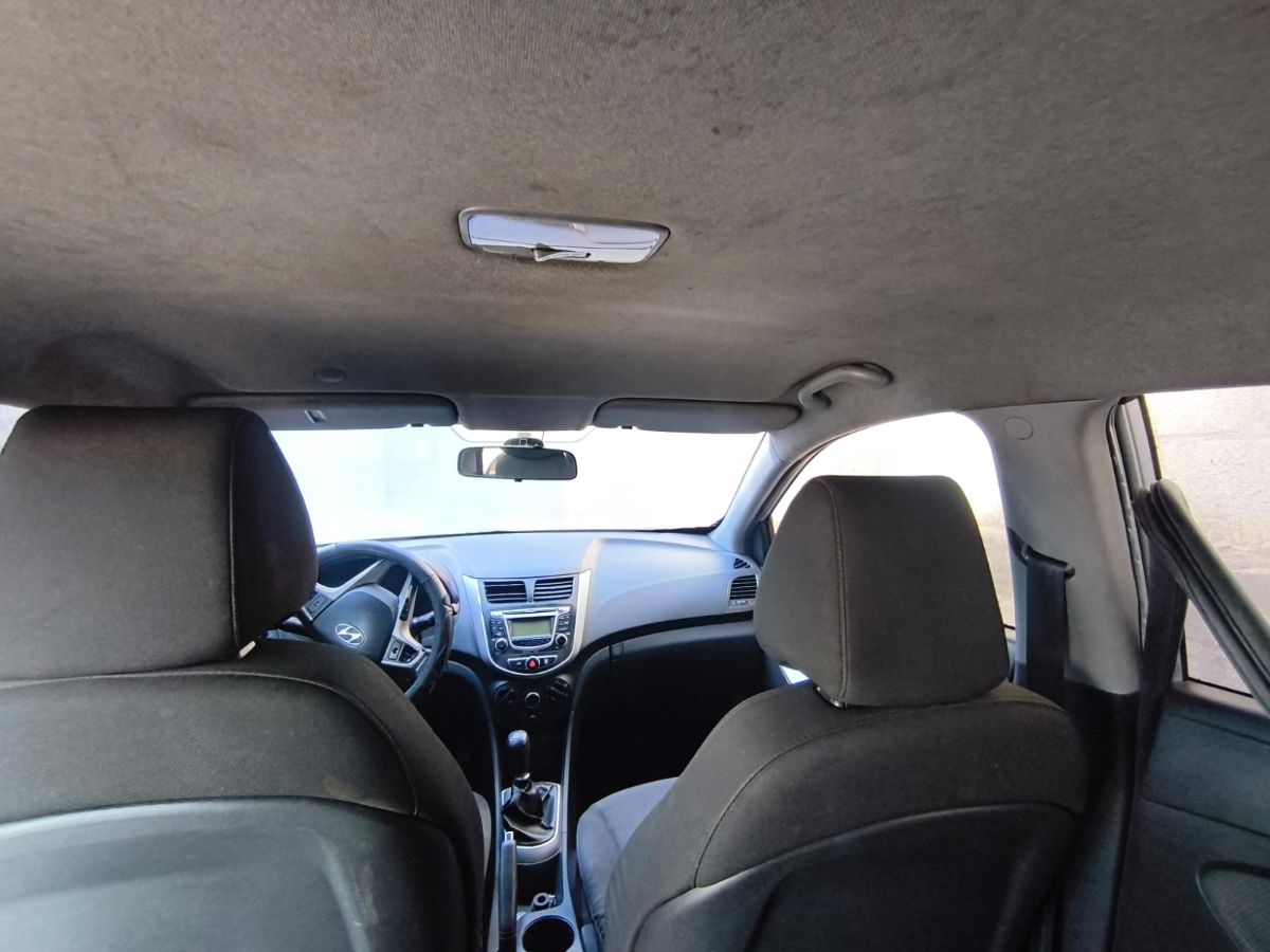 HYUNDAI ACCENT - 2014                                        