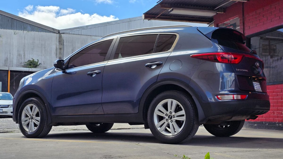 KIA SPORTAGE - 2018                                        