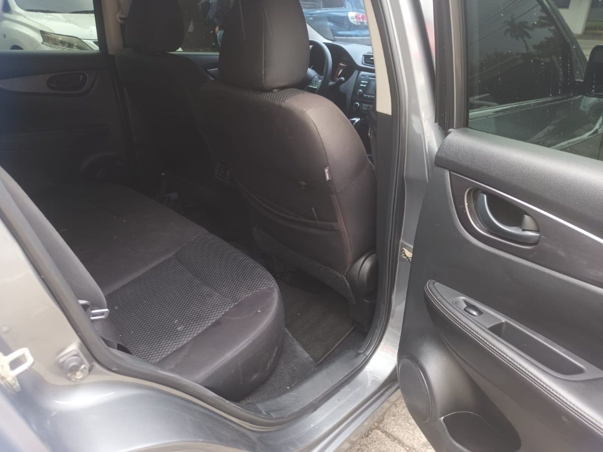 NISSAN ROGUE SPORT - 2018                                        