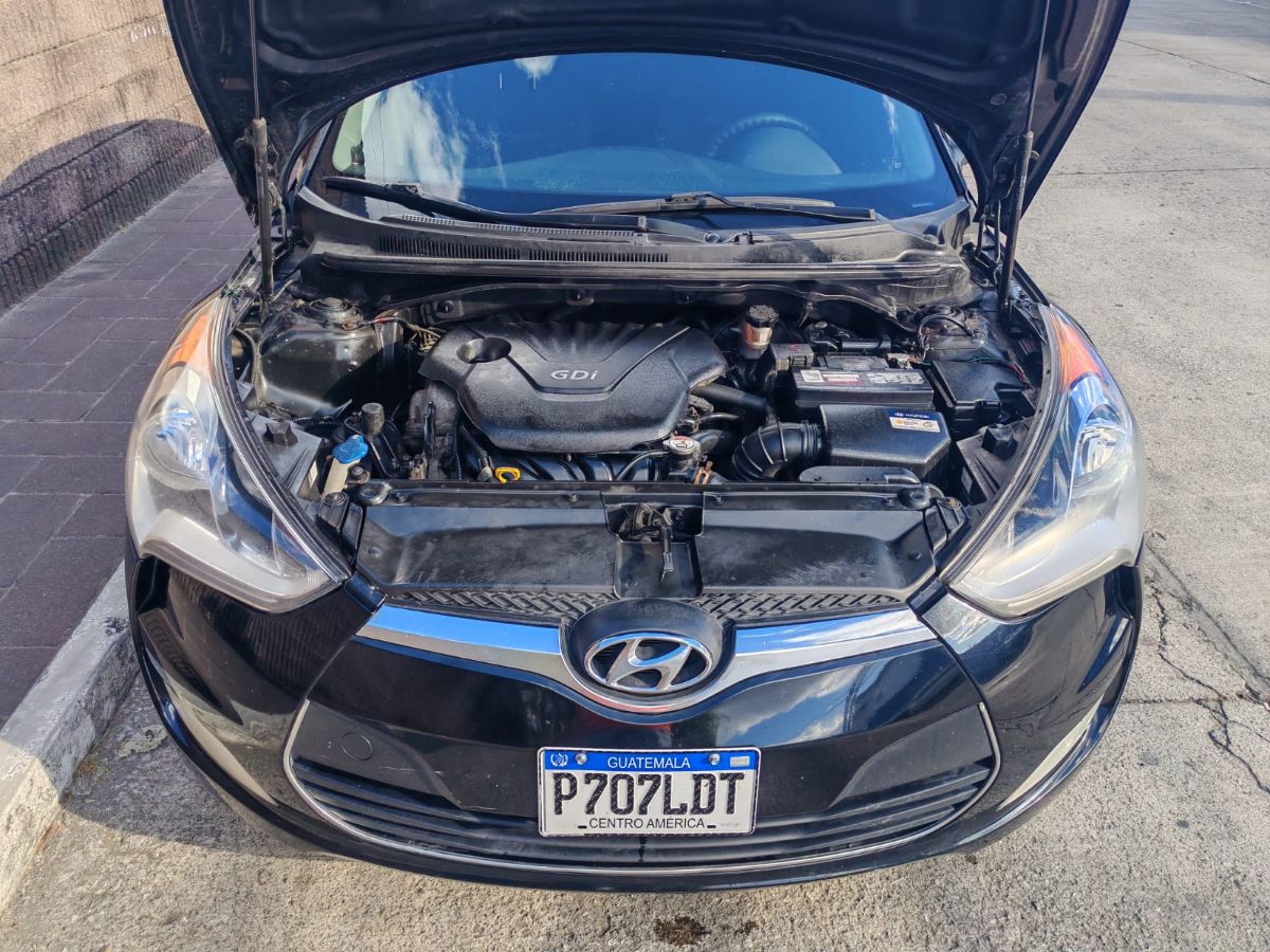 HYUNDAI VELOSTER - 2016                                        