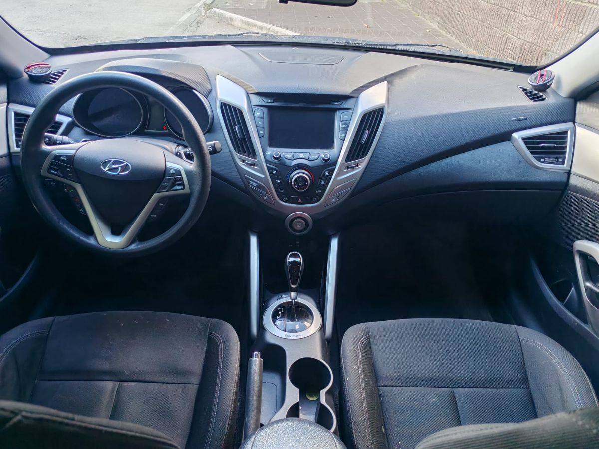 HYUNDAI VELOSTER - 2016                                        