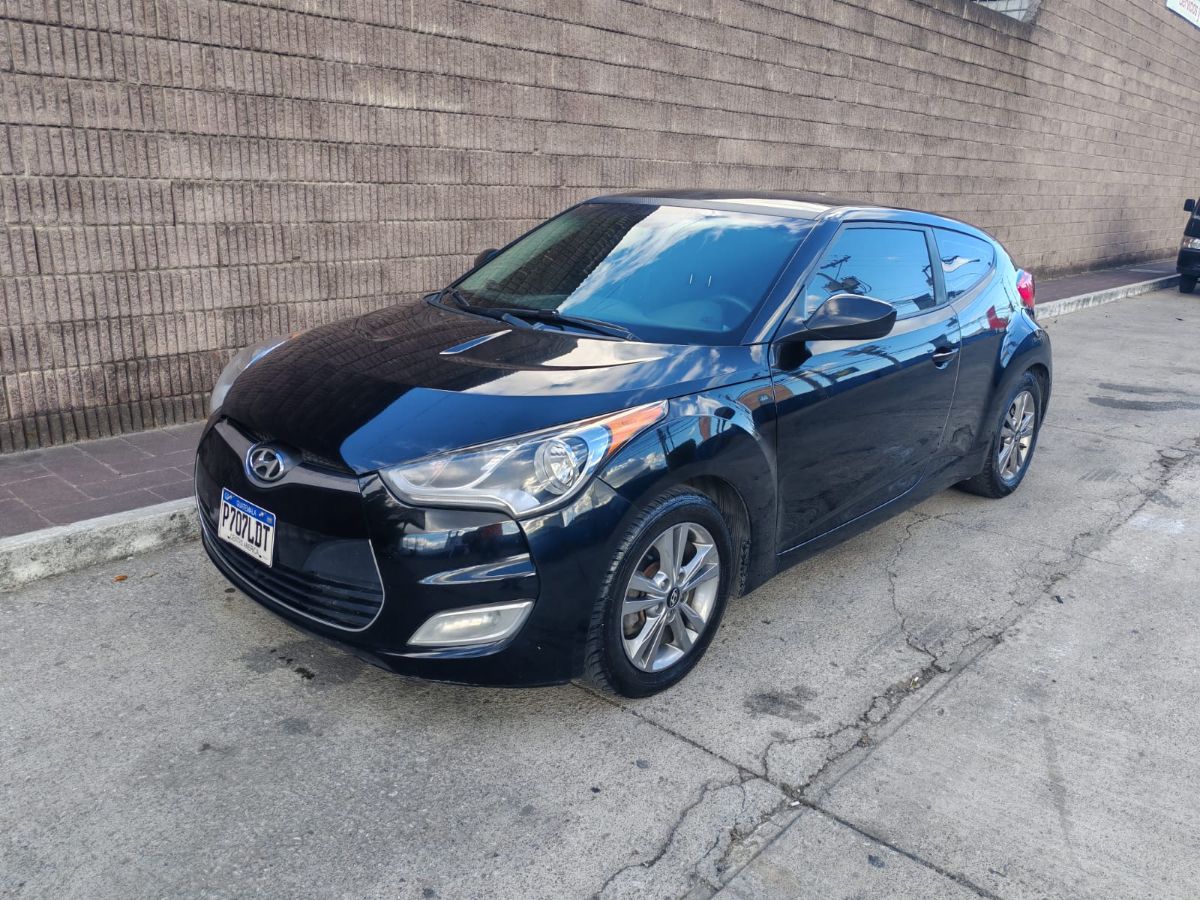 HYUNDAI VELOSTER - 2016                                        