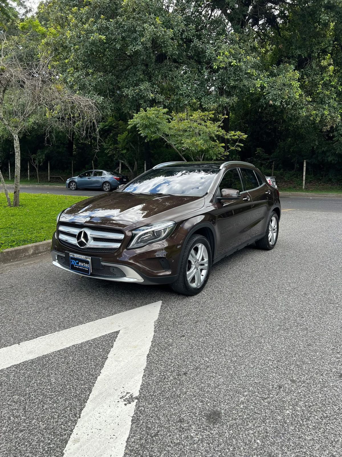 MERCEDES-BENZ GLA 250  - 2015                                        