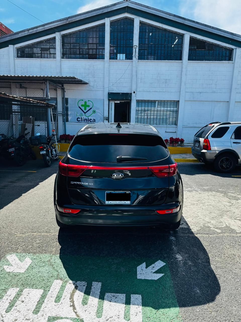 KIA SPORTAGE LX - 2018                                        