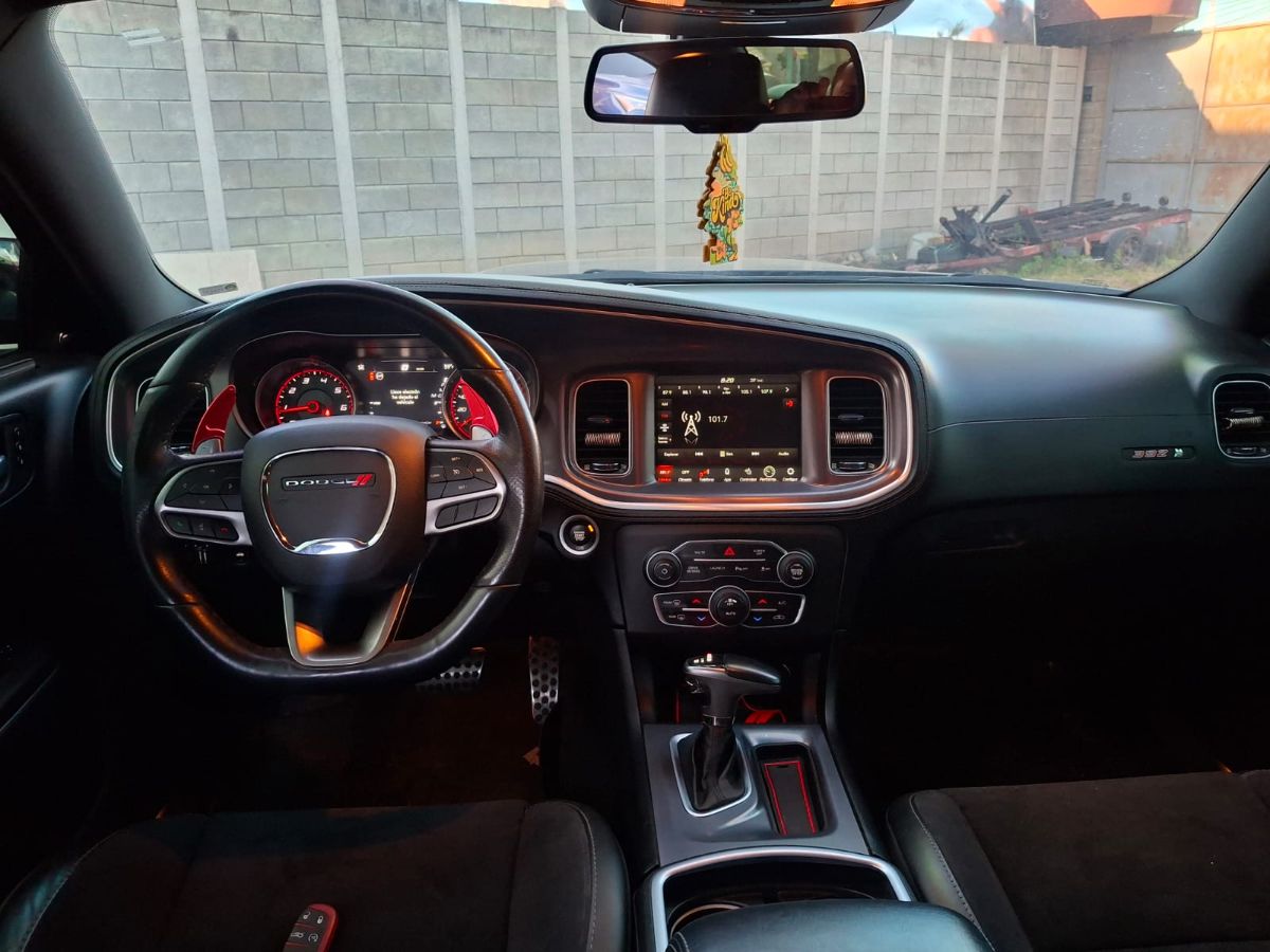 DODGE CHARGER SRT - 2021                                        