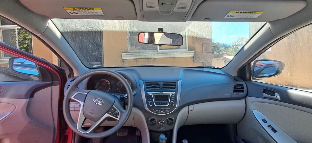 HYUNDAI ACCENT - 2015                                        