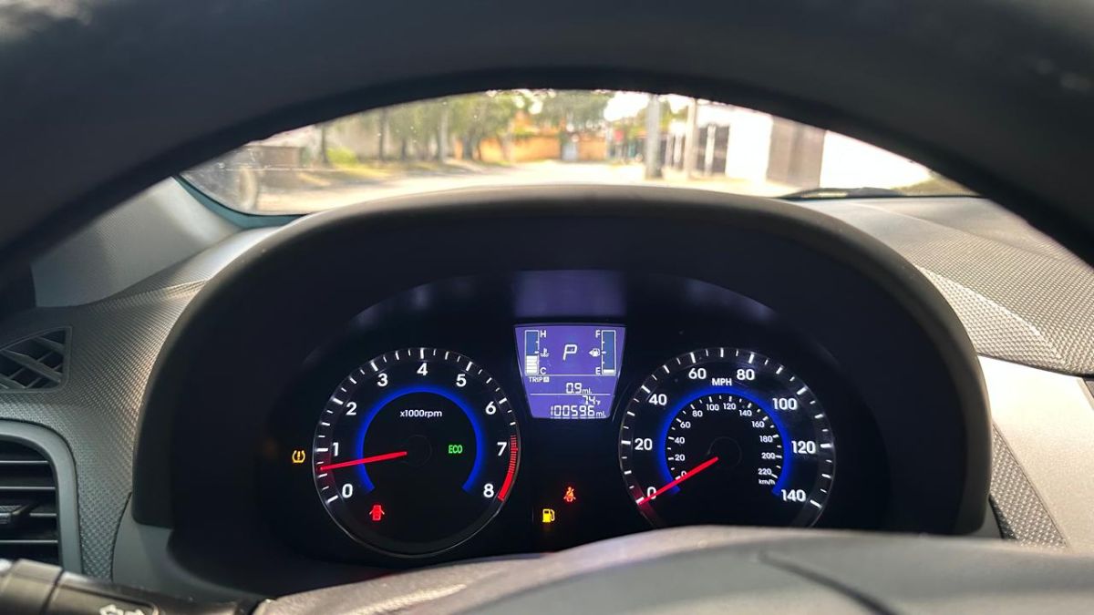 HYUNDAI ACCENT - 2017                                        