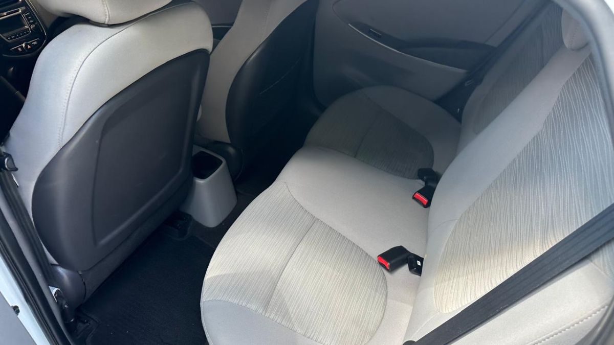 HYUNDAI ACCENT - 2017                                        