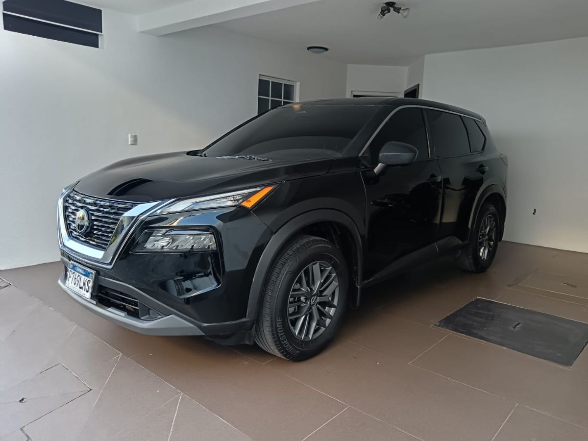 NISSAN ROGUE - 2023                                        