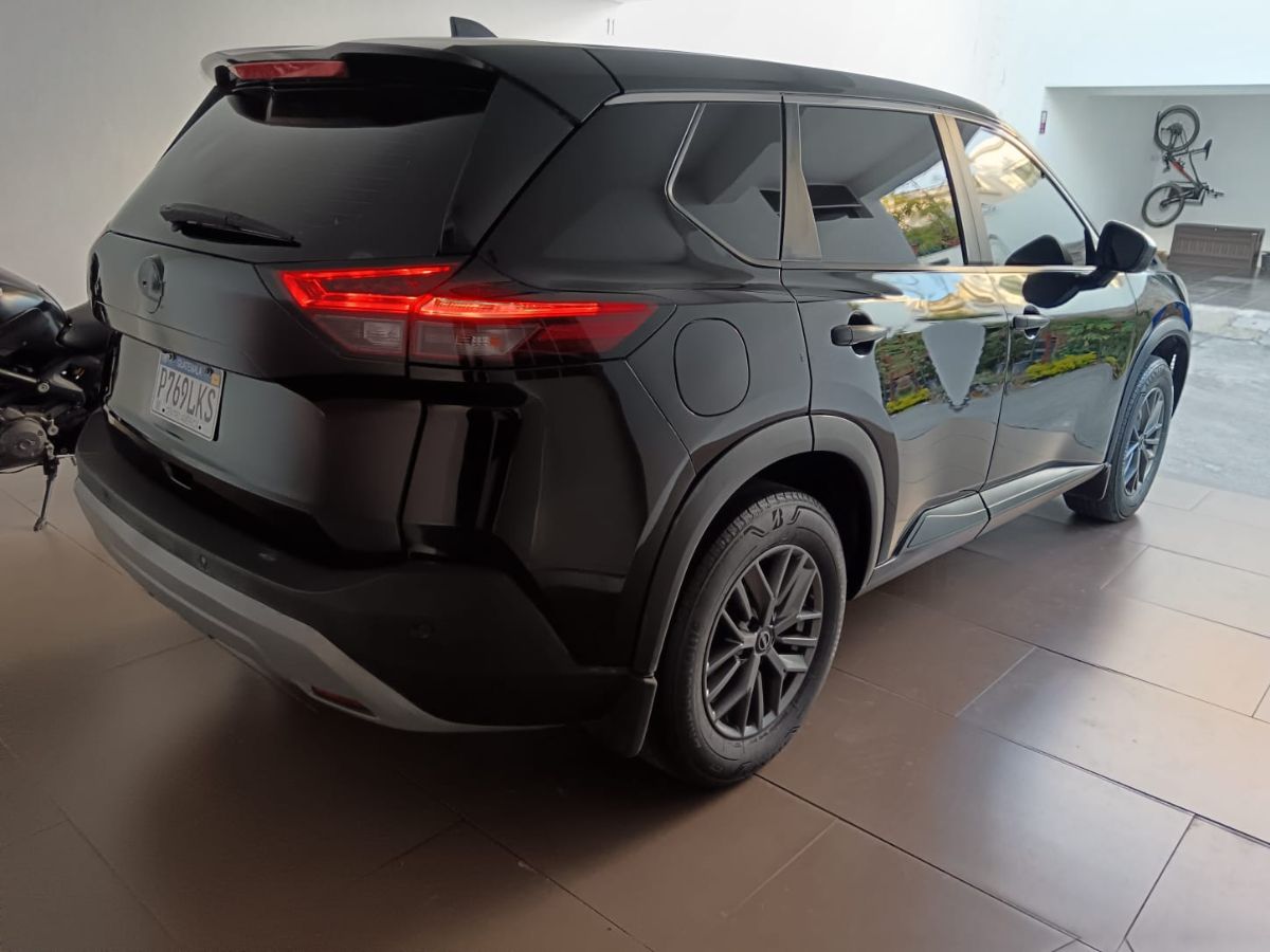 NISSAN ROGUE - 2023                                        