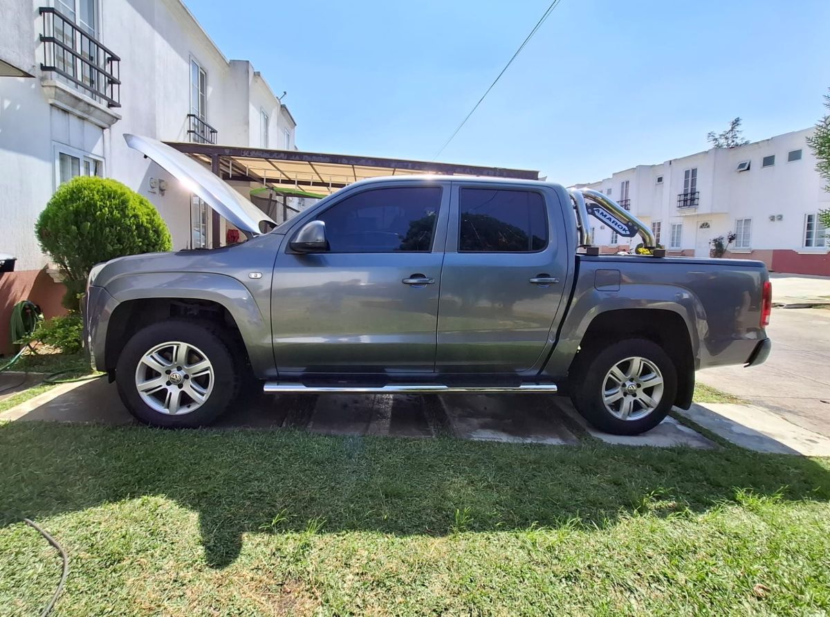 VOLKSWAGEN  AMAROK - 2017                                        