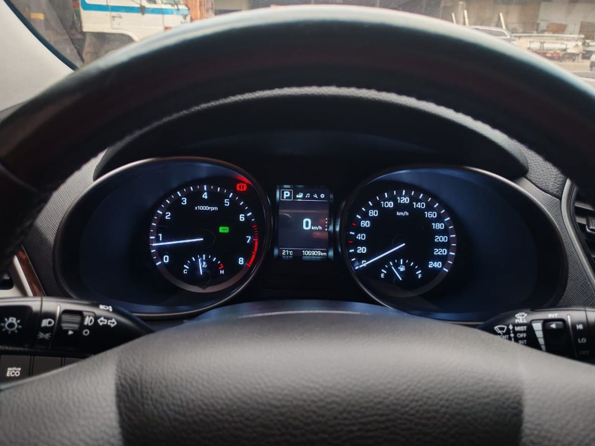 HYUNDAI SANTA FE - 2018                                        