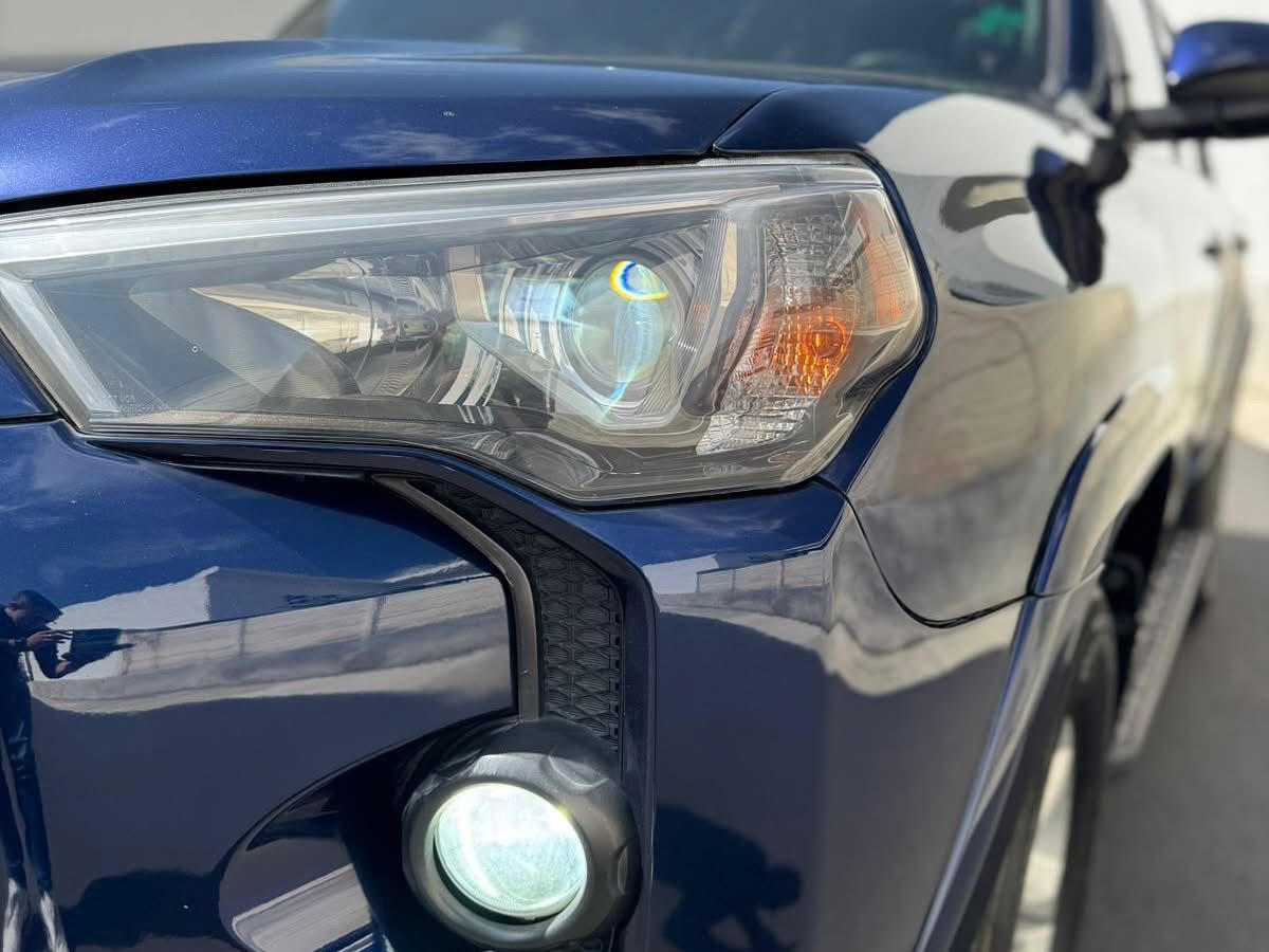 TOYOTA 4 RUNNER - 2019                                        