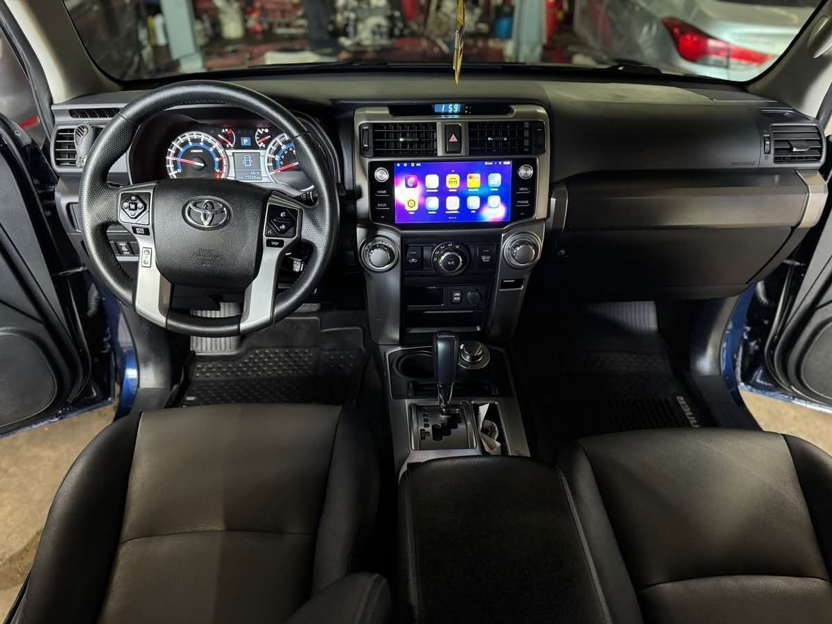 TOYOTA 4 RUNNER - 2019                                        