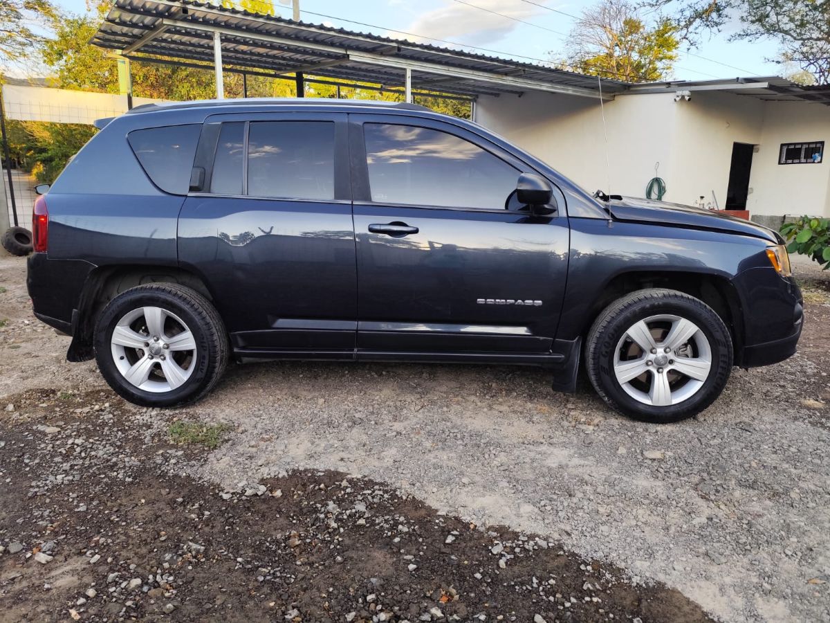 JEEP COMPASS - 2014                                        
