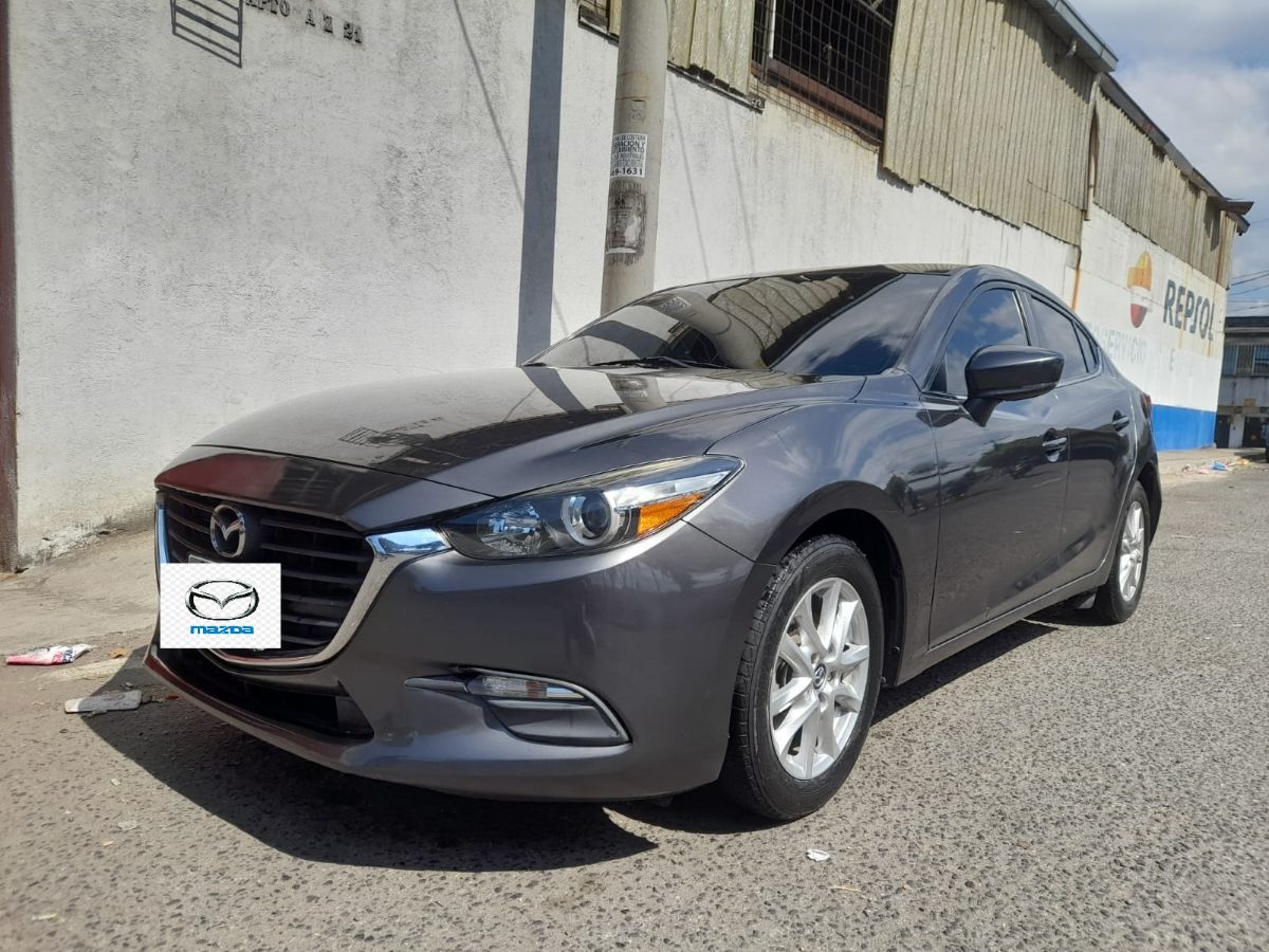 MAZDA 3 - 2017                                        