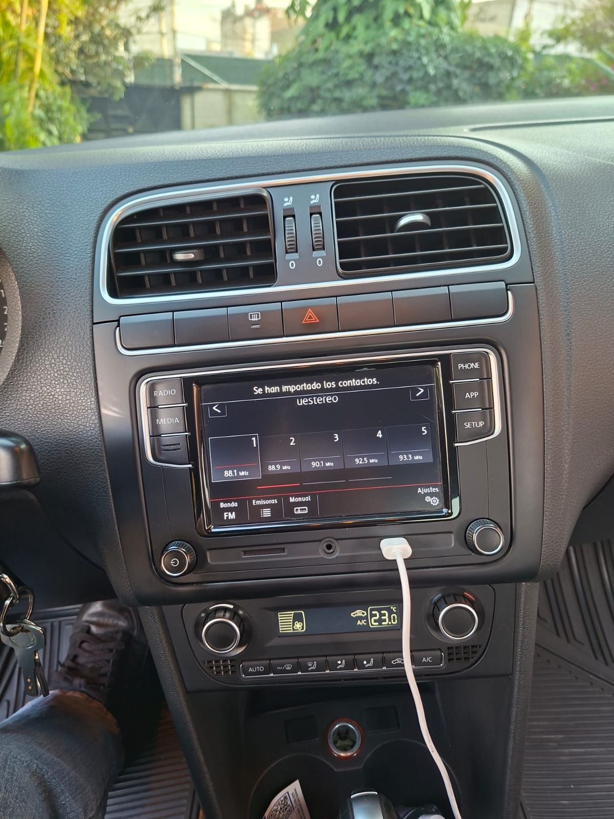 VOLKSWAGEN POLO - 2018                                        