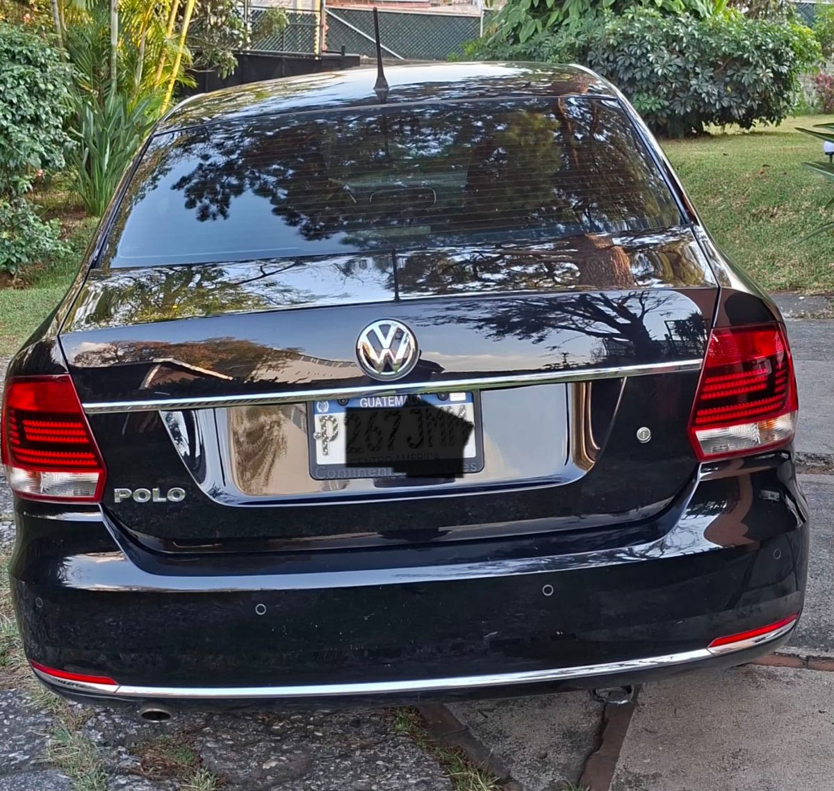 VOLKSWAGEN POLO - 2018                                        