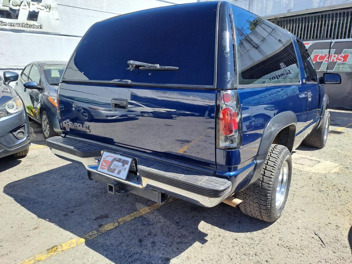 CHEVROLET SILVERADO - 1995                                        
