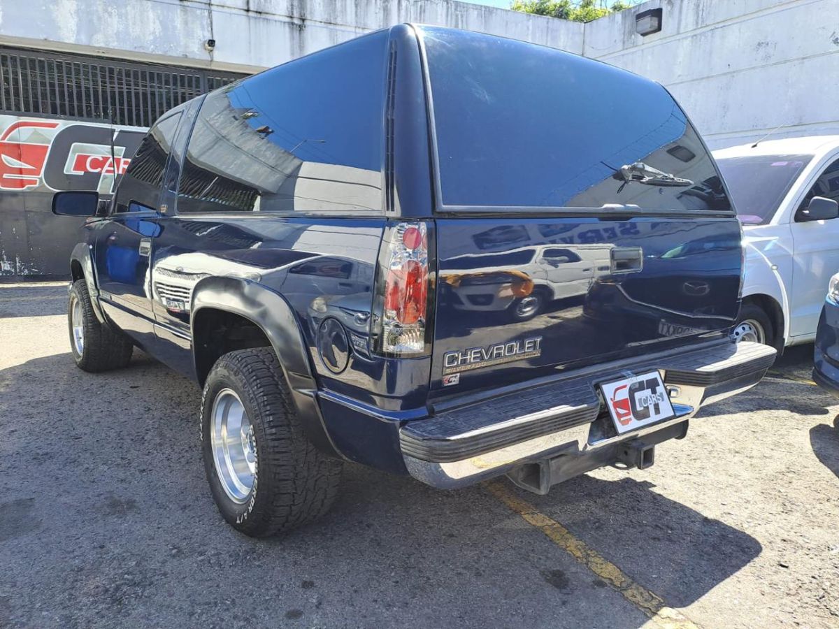 CHEVROLET SILVERADO - 1995                                        