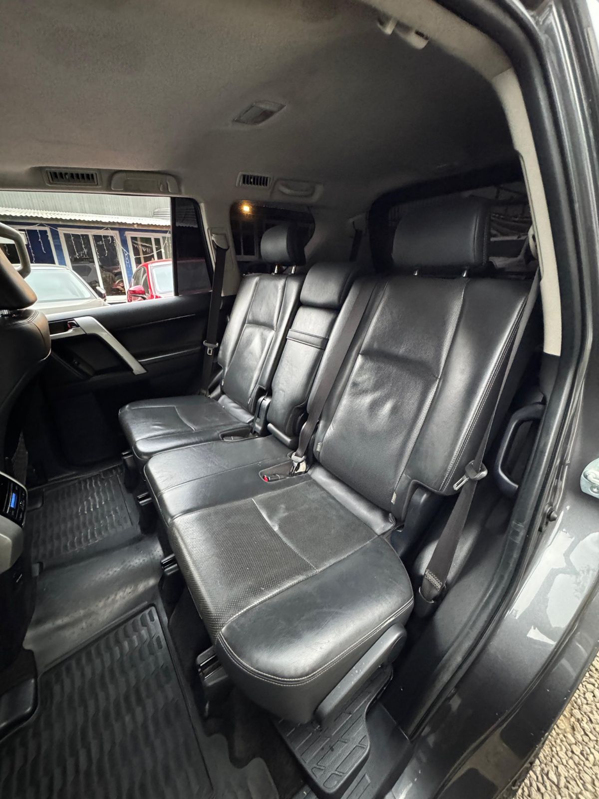 TOYOTA LAND CRUISER VX - 2018                                        