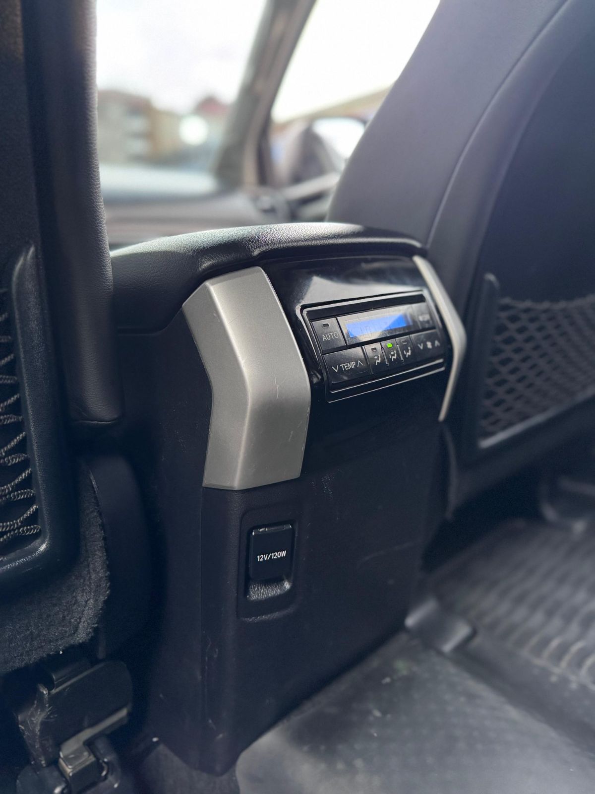 TOYOTA LAND CRUISER VX - 2018                                        