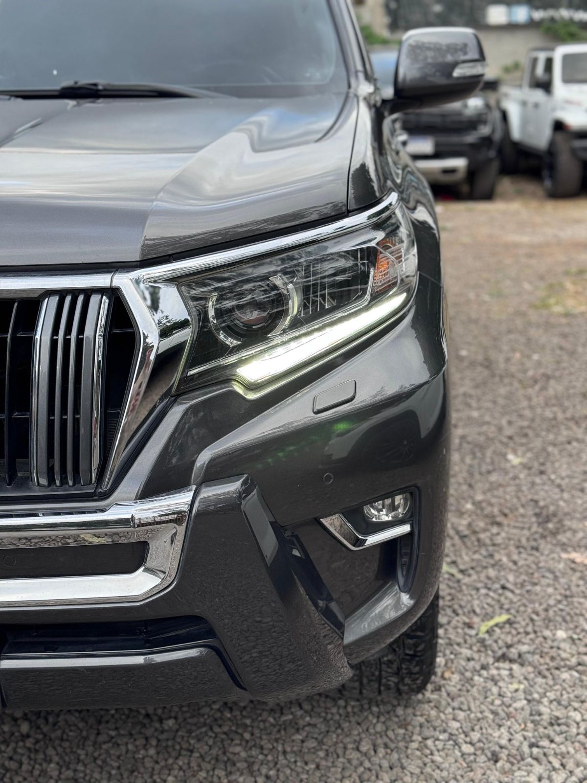 TOYOTA LAND CRUISER VX - 2018                                        