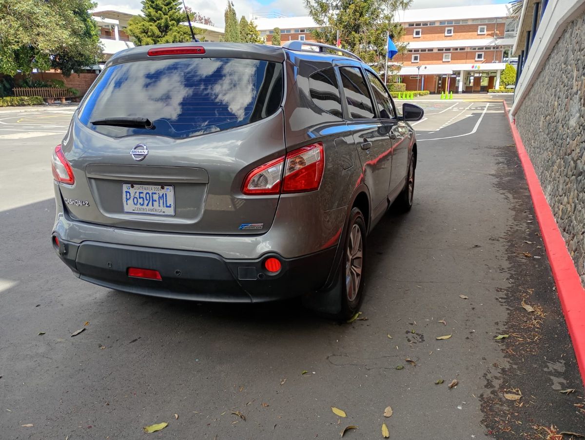 NISSAN QASHQAI - 2014                                        