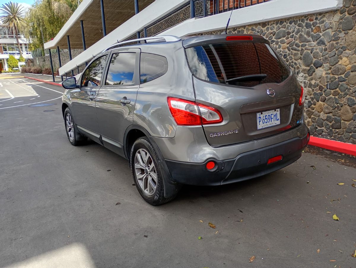 NISSAN QASHQAI - 2014                                        