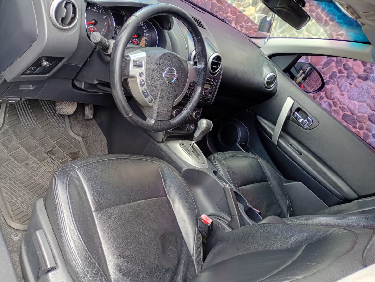 NISSAN QASHQAI - 2014                                        