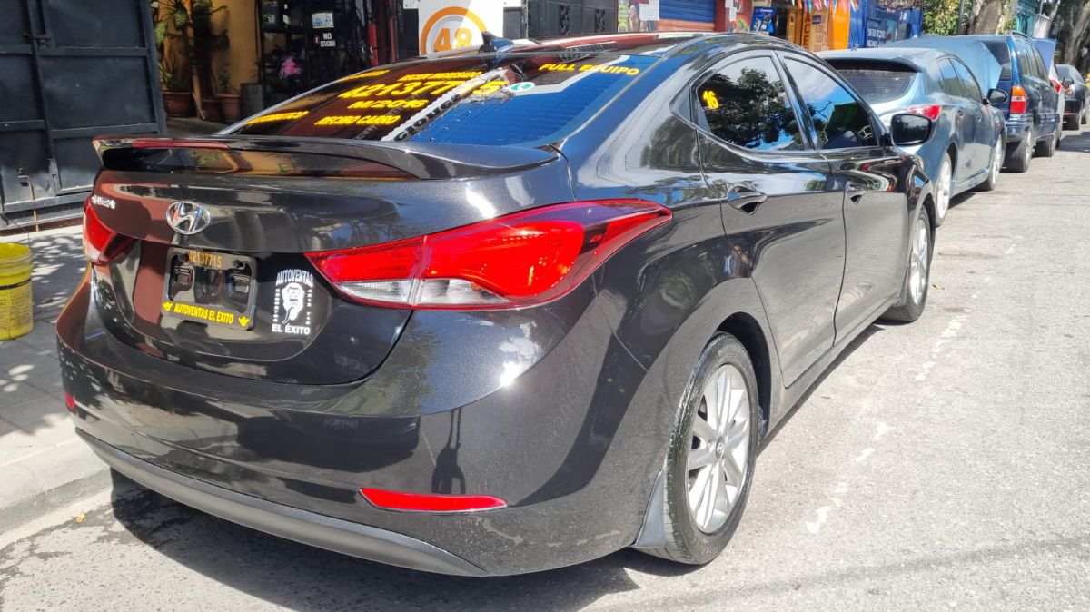 HYUNDAI ELANTRA - 2016                                        
