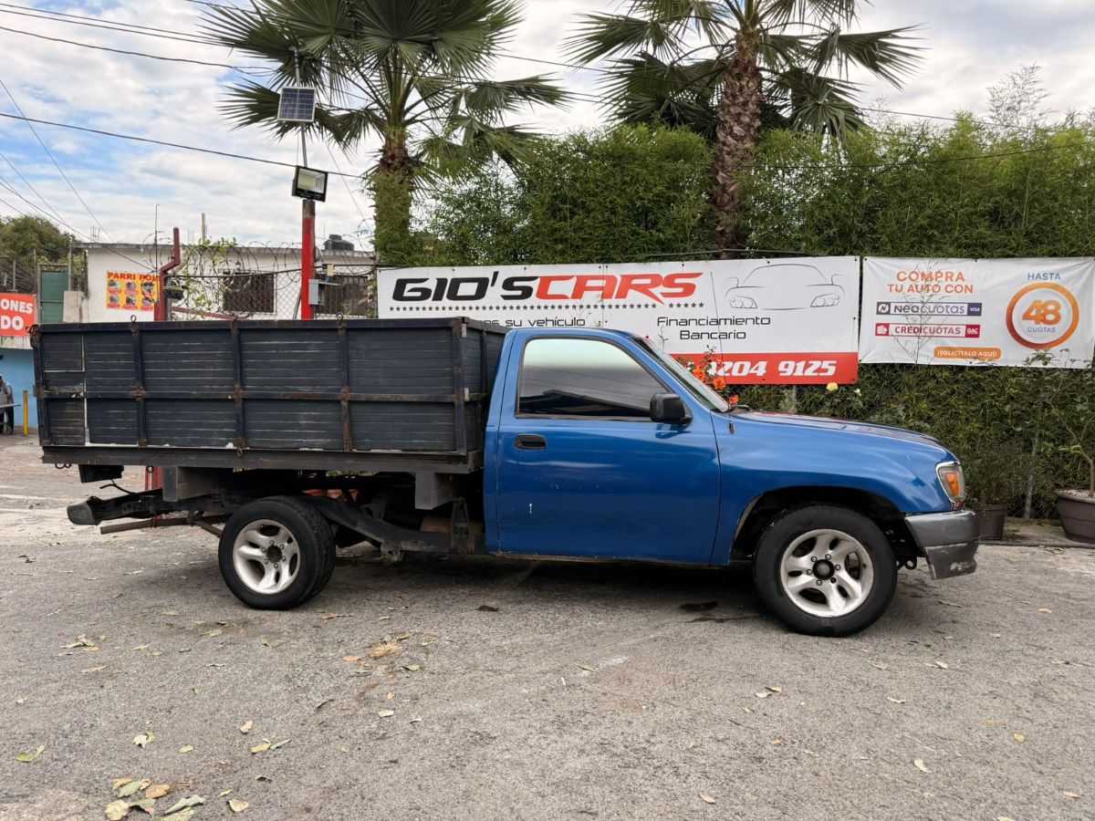 TOYOTA T100 - 1996                                        