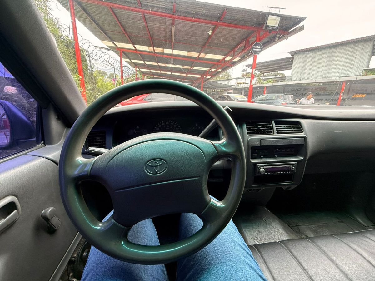 TOYOTA T100 - 1996                                        