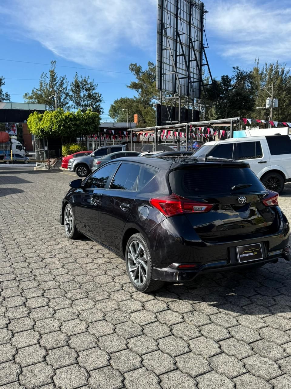 TOYOTA COROLLA - 2018                                        