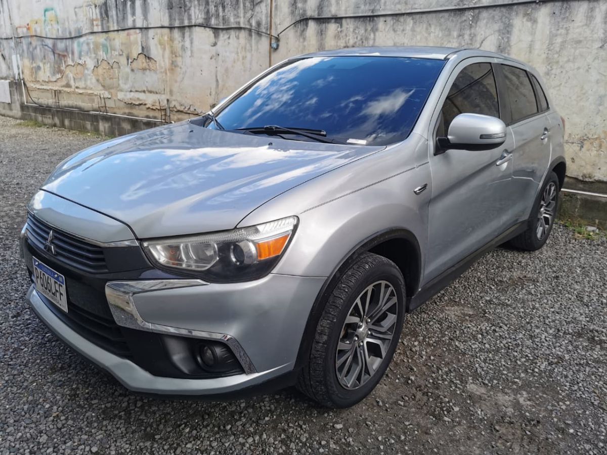 MITSUBISHI OUTLANDER SPORT - 2017                                        