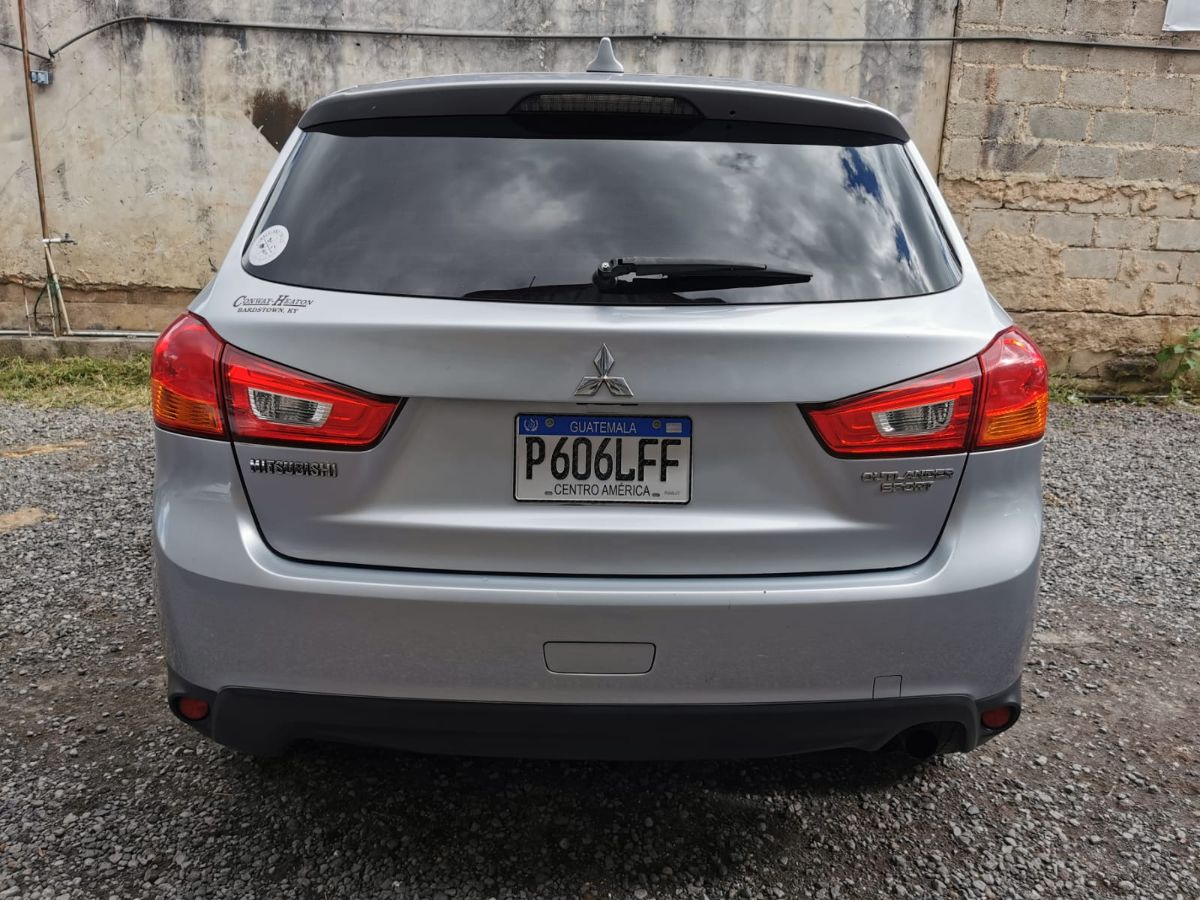 MITSUBISHI OUTLANDER SPORT - 2017                                        
