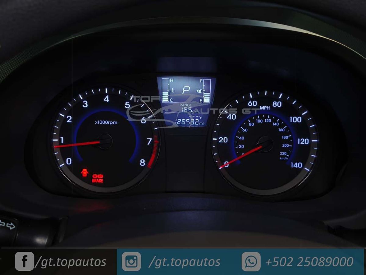 HYUNDAI ACCENT - 2016                                        