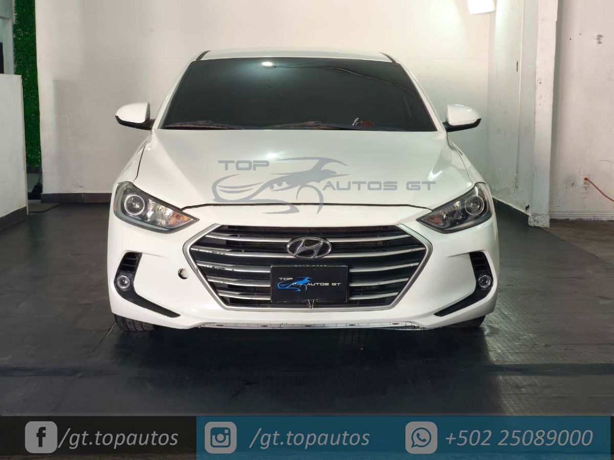 HYUNDAI ELANTRA - 2017                                        