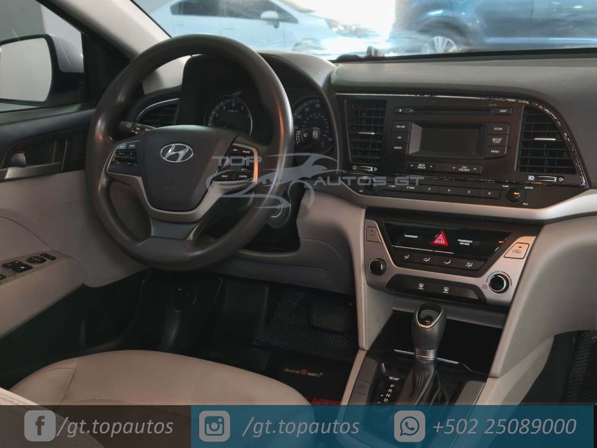 HYUNDAI ELANTRA - 2017                                        