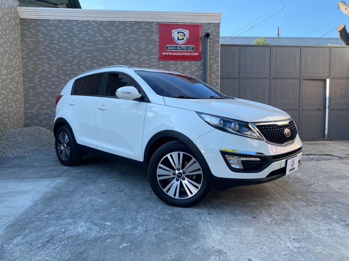 KIA SPORTAGE - 2014                                        