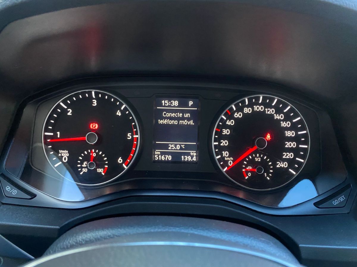 VOLKSWAGEN  AMAROK - 2022                                        