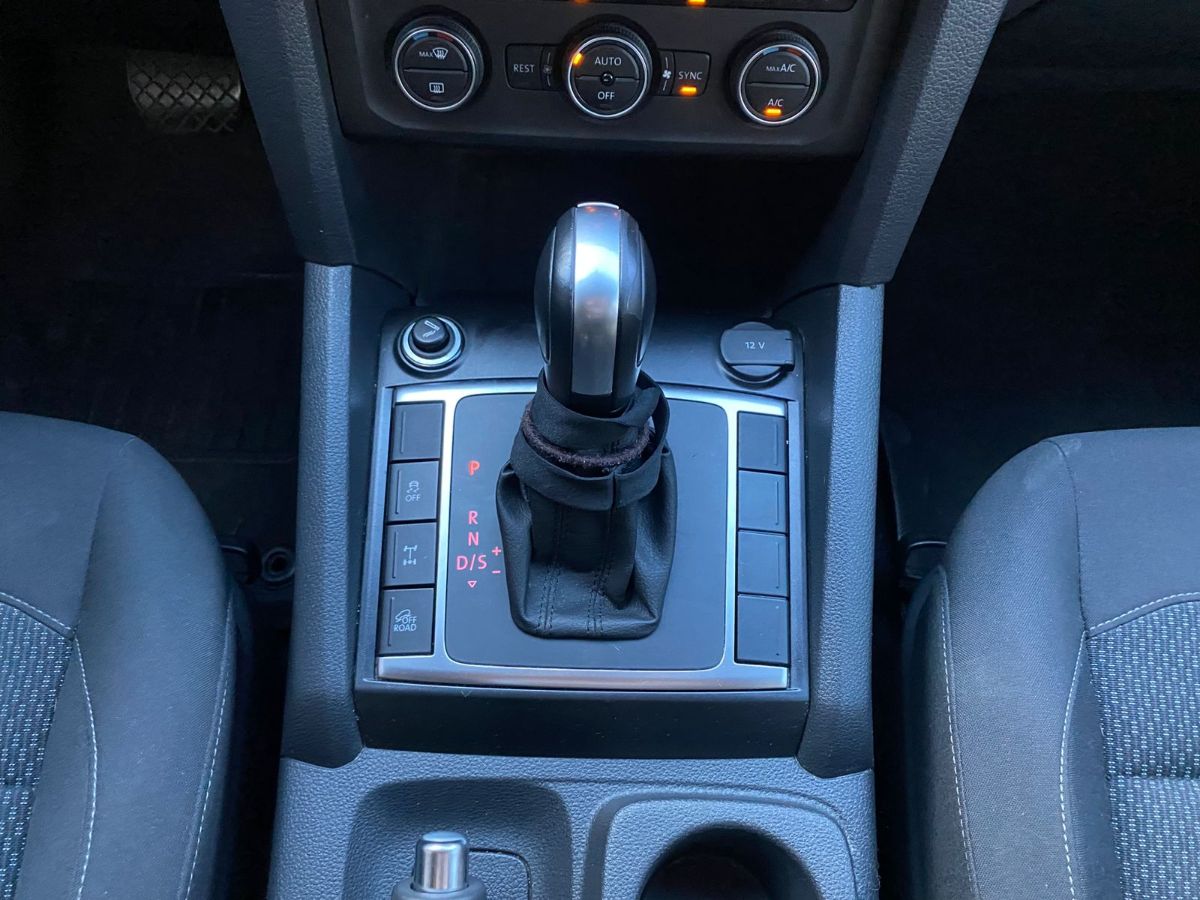 VOLKSWAGEN  AMAROK - 2022                                        