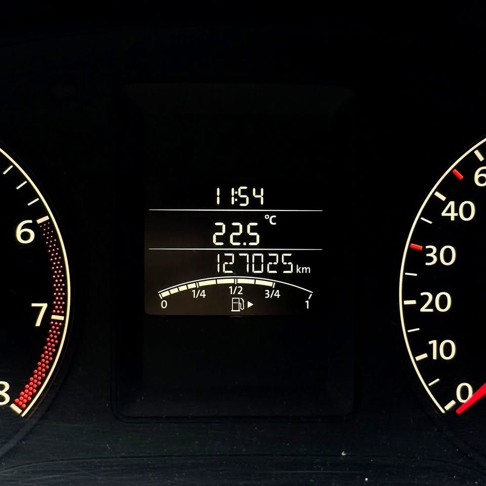 VOLKSWAGEN JETTA - 2014                                        