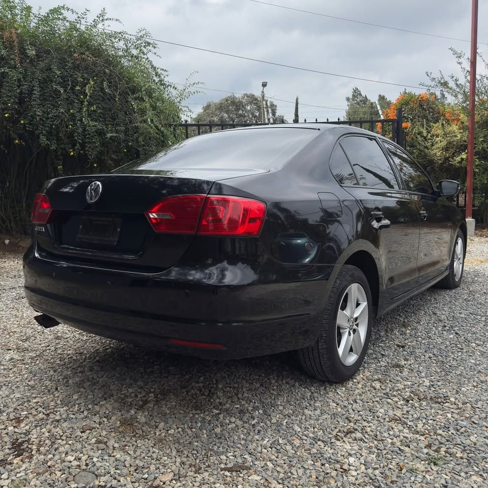 VOLKSWAGEN JETTA - 2014                                        