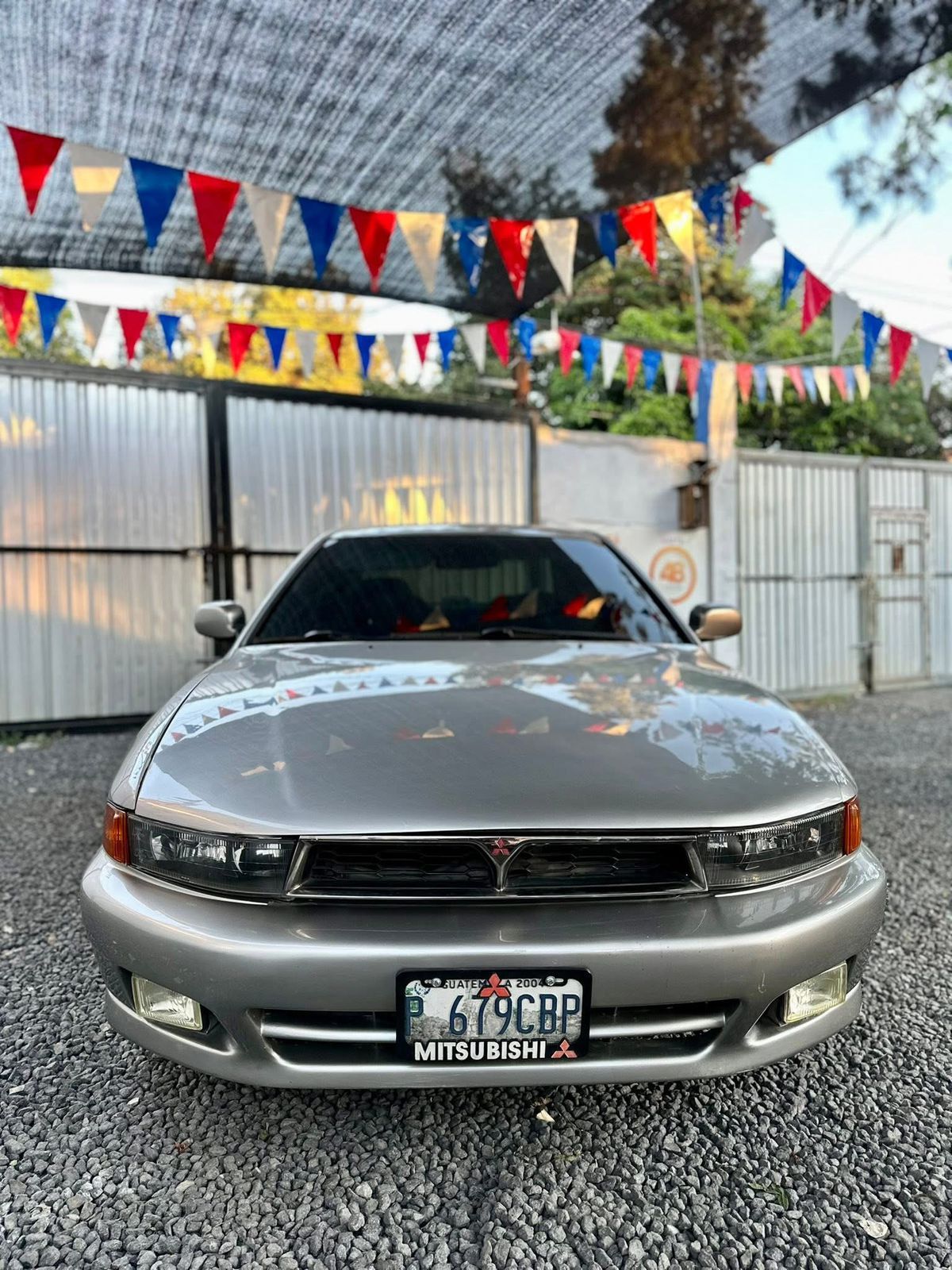 MITSUBISHI LANCER - 1999                                        