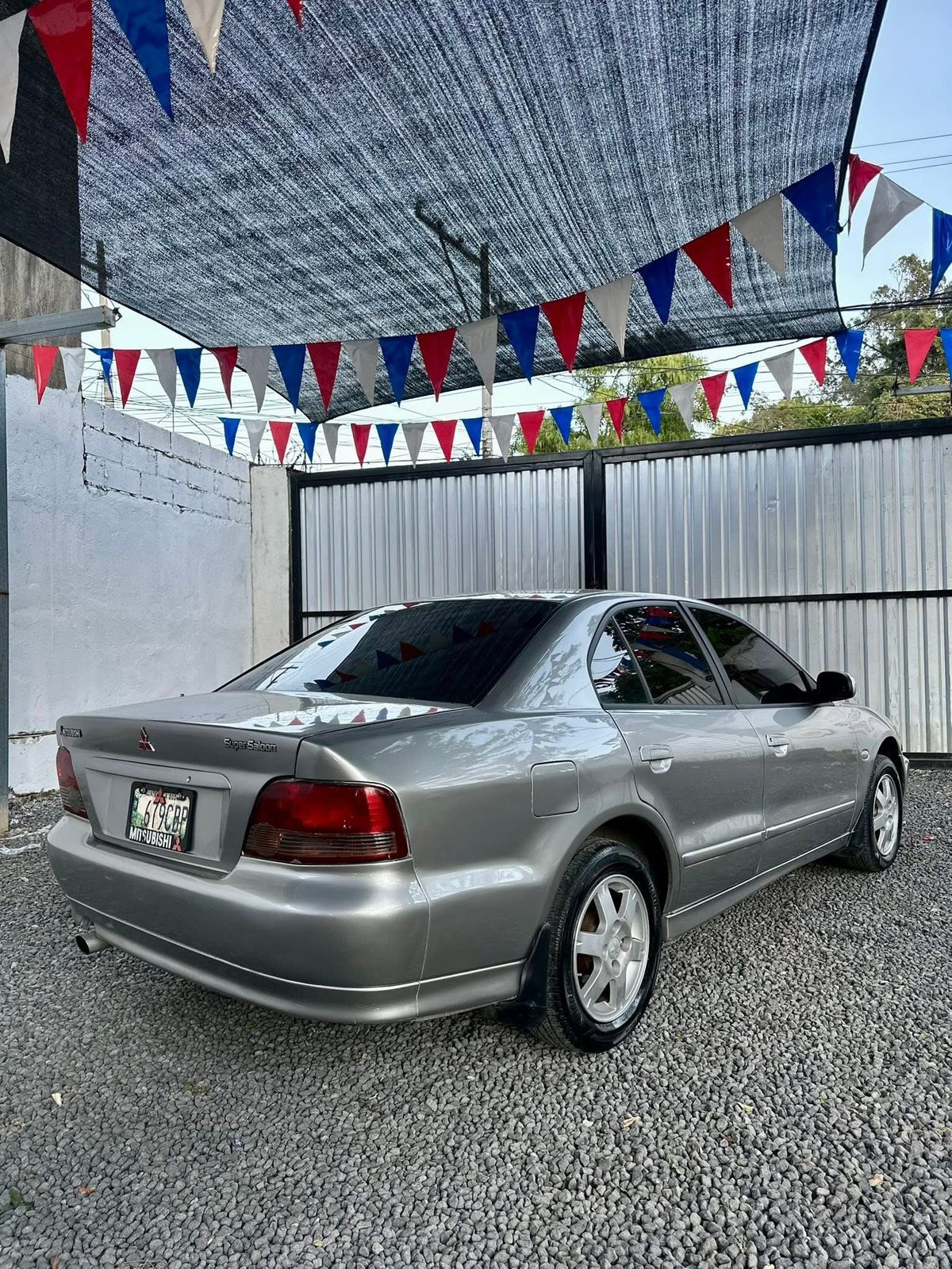 MITSUBISHI LANCER - 1999                                        