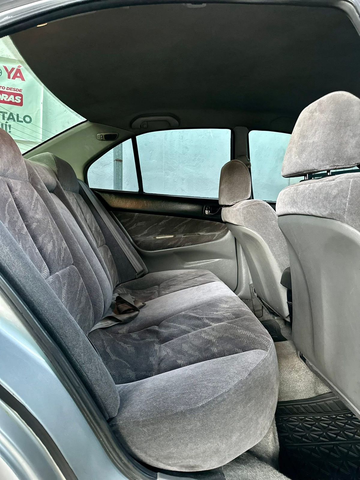 MITSUBISHI LANCER - 1999                                        